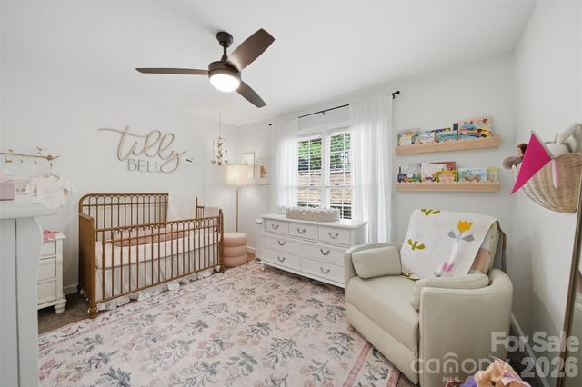 909 36th Avenue NW, Hickory, NC 28601