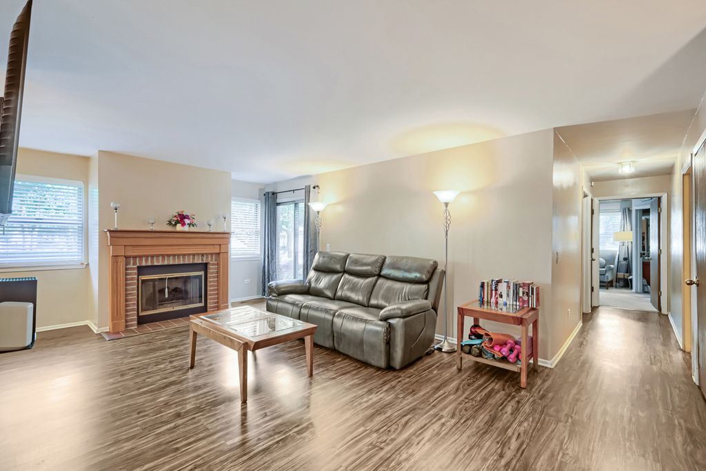 75 LARCH Court Z1, Schaumburg, IL 60193 — photo 3