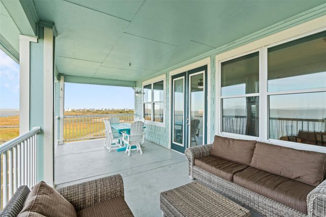 26570 Bay Water Drive 303, Galveston, TX 77554