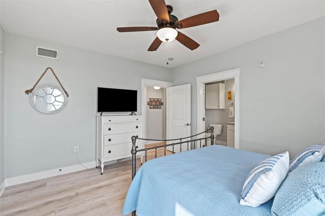 26570 Bay Water Drive 303, Galveston, TX 77554