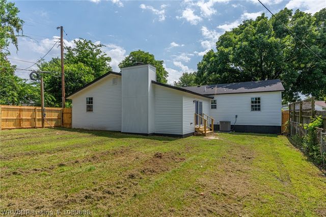 4716 S 34th Street, Fort Smith, AR 72903