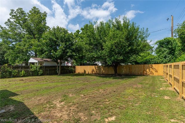 4716 S 34th Street, Fort Smith, AR 72903