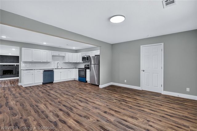 4716 S 34th Street, Fort Smith, AR 72903