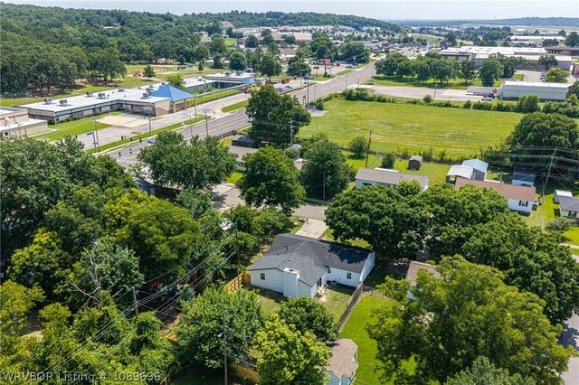 4716 S 34th Street, Fort Smith, AR 72903