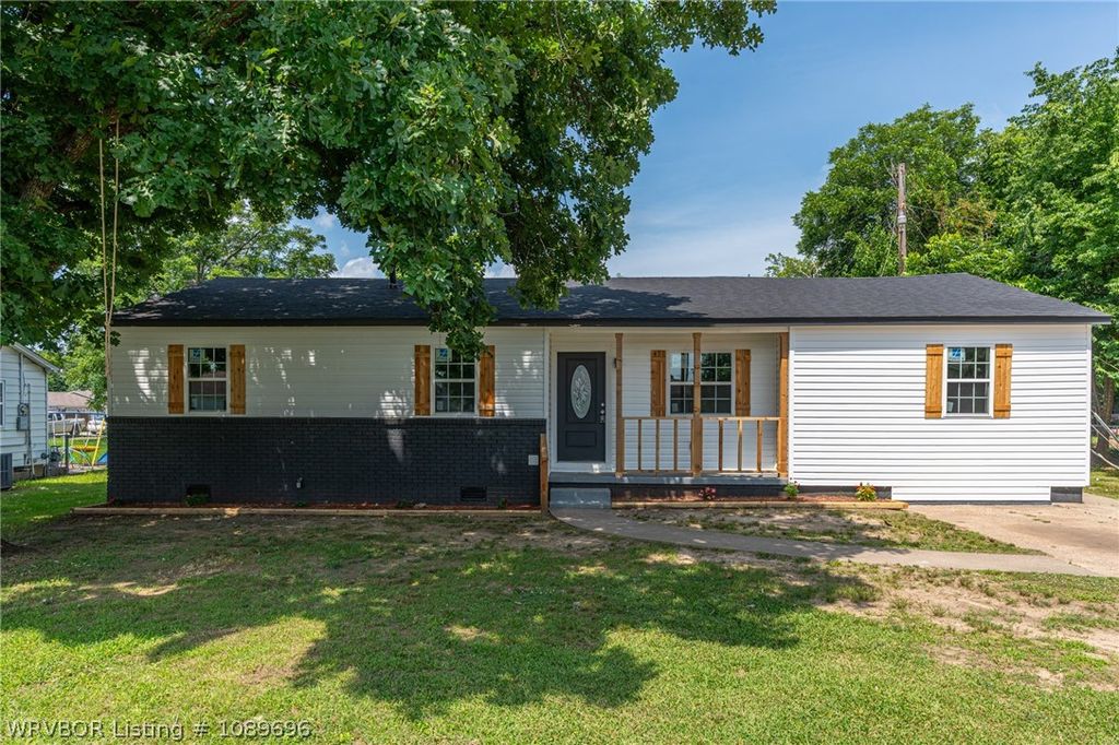 4716 S 34th Street, Fort Smith, AR 72903