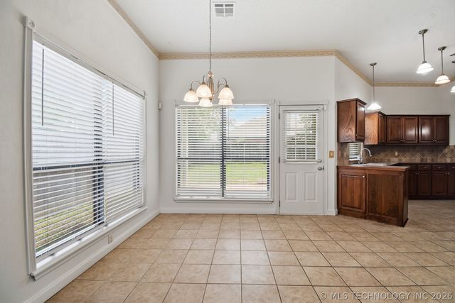 13643 S Oak Place, Glenpool, OK 74033