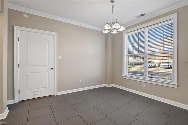 5564 Frog Pond LN, Virginia Beach, VA 23455