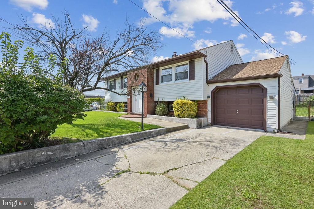 348 PEACH RD, BELLMAWR, NJ 08031 — photo 3