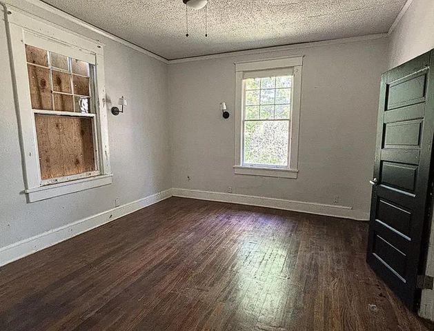 1570 WAVERLY AVE, Memphis, TN 38106