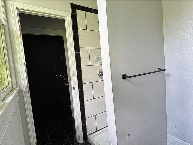 1570 WAVERLY AVE, Memphis, TN 38106