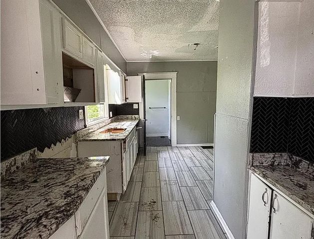 1570 WAVERLY AVE, Memphis, TN 38106