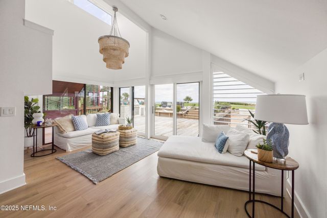 2277 SEMINOLE Road M, Atlantic Beach, FL 32233