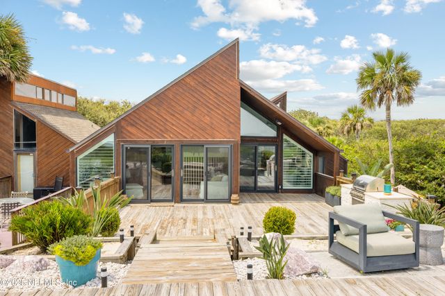 2277 SEMINOLE Road M, Atlantic Beach, FL 32233