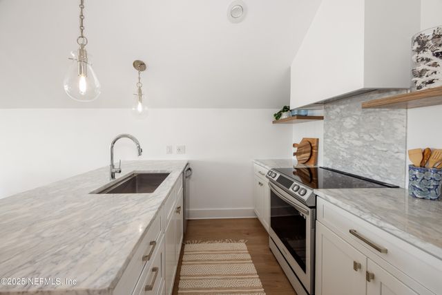 2277 SEMINOLE Road M, Atlantic Beach, FL 32233