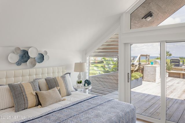 2277 SEMINOLE Road M, Atlantic Beach, FL 32233