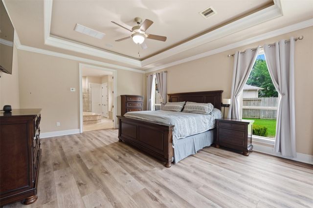 2300 Halls Creek Court, Friendswood, TX 77546