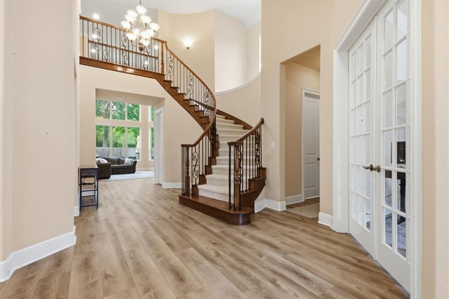2300 Halls Creek Court, Friendswood, TX 77546