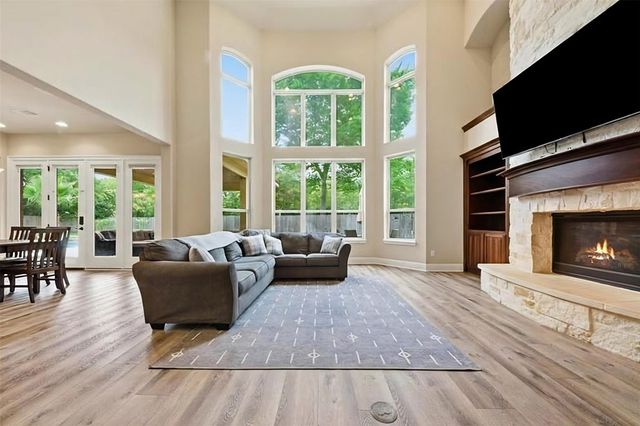 2300 Halls Creek Court, Friendswood, TX 77546