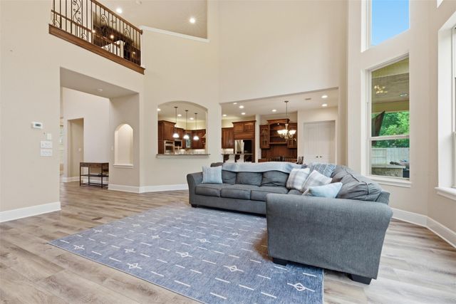 2300 Halls Creek Court, Friendswood, TX 77546