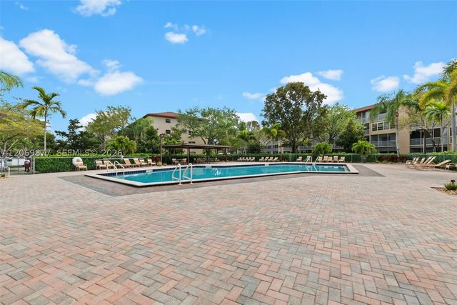 1301 SW 142nd Ave 104-H, Pembroke Pines, FL 33027