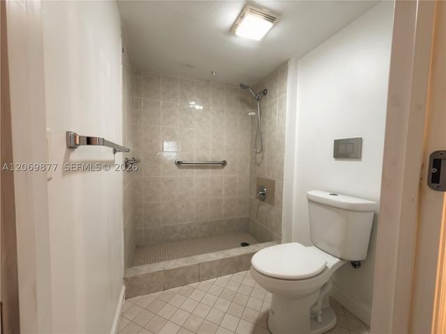 1301 SW 142nd Ave 104-H, Pembroke Pines, FL 33027