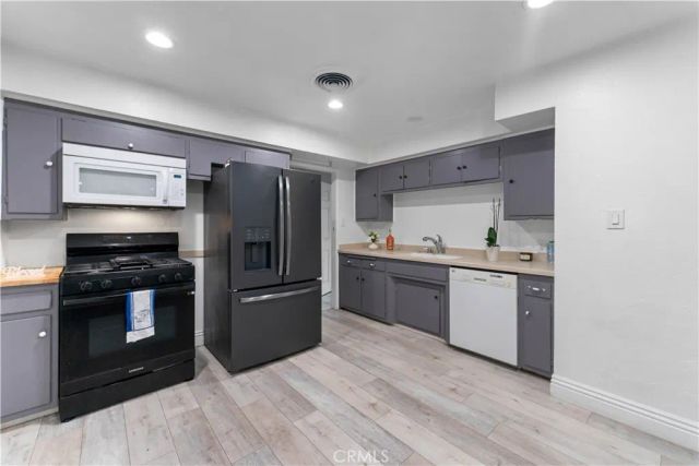 44410 Loneoak, Lancaster, CA 93534