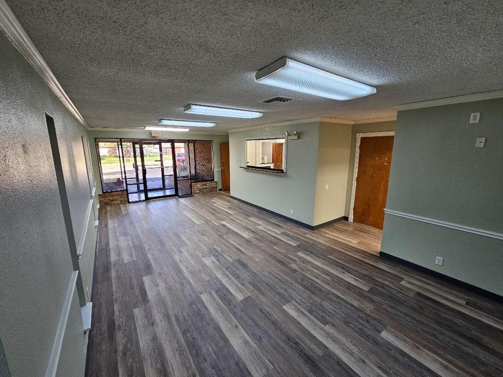 900 Whitehead Drive, Granbury, TX 76048 — exterior