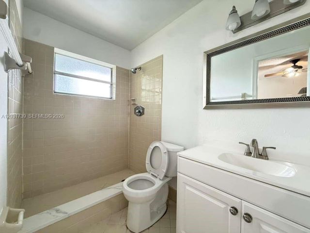 8982 W Sample Rd 204, Coral Springs, FL 33065