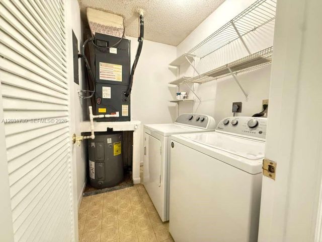 8982 W Sample Rd 204, Coral Springs, FL 33065