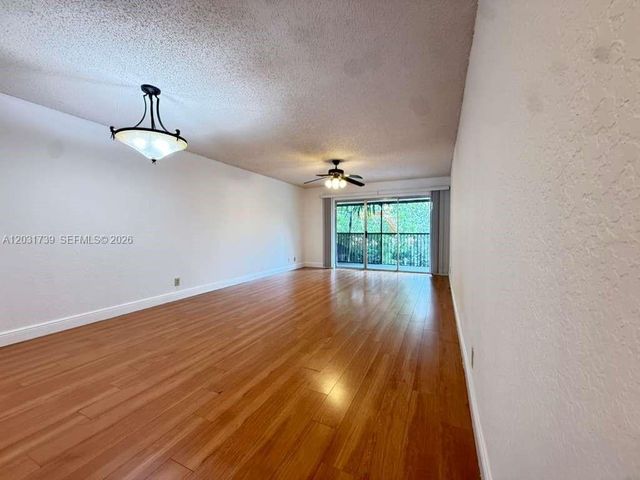 8982 W Sample Rd 204, Coral Springs, FL 33065