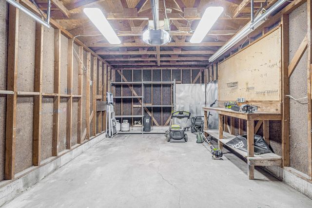1015 SPRUCE Street, Council Bluffs, IA 51501
