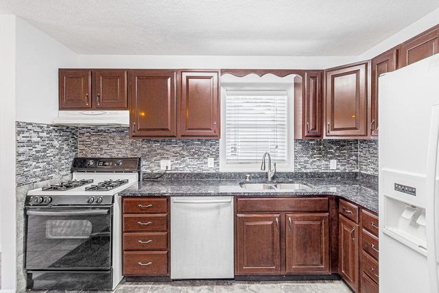 1015 SPRUCE Street, Council Bluffs, IA 51501