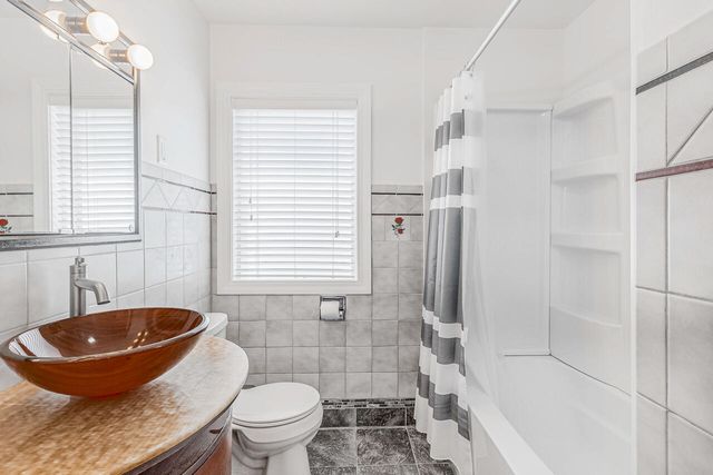 1015 SPRUCE Street, Council Bluffs, IA 51501
