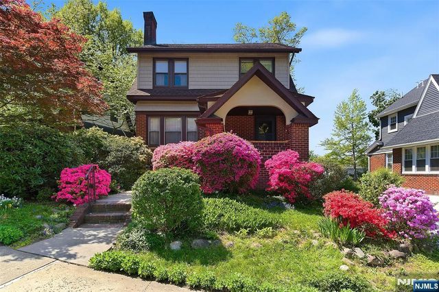 194 Parkway, Maywood, NJ 07607