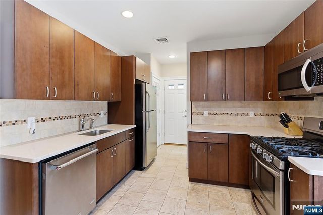 194 Parkway, Maywood, NJ 07607