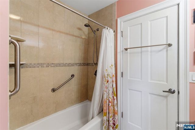 194 Parkway, Maywood, NJ 07607