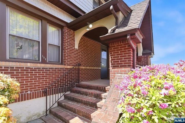 194 Parkway, Maywood, NJ 07607