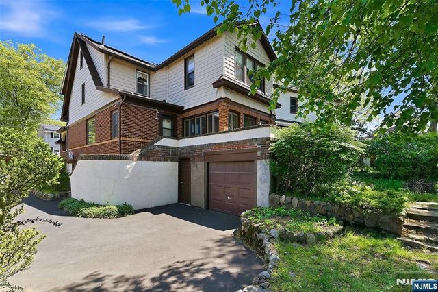 194 Parkway, Maywood, NJ 07607