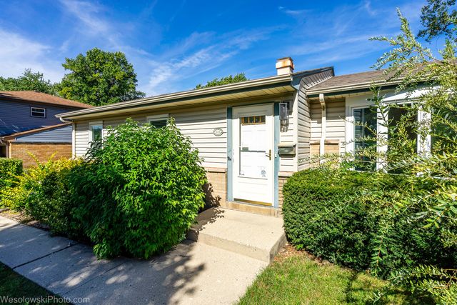 1434 E Norman Drive, Palatine, IL 60074
