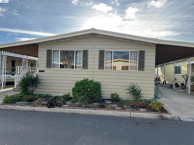 29273 Nantucket Way, Hayward, CA 94544