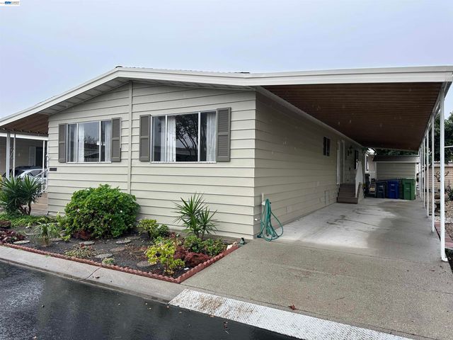 29273 Nantucket Way, Hayward, CA 94544