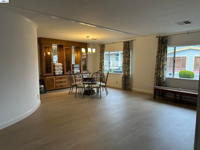 29273 Nantucket Way, Hayward, CA 94544