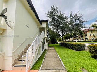 10901 NW 88th Ter 806, Doral, FL 33178