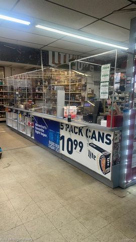 5102 9 Mile Rd, Warren, MI 48091