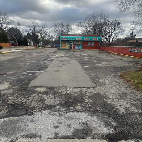 5102 9 Mile Rd, Warren, MI 48091