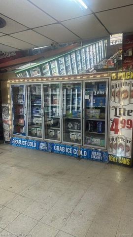 5102 9 Mile Rd, Warren, MI 48091