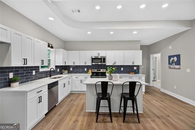 1106 Dee Kennedy Road, Auburn, GA 30011