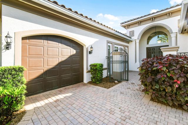 7755 Maywood Crest Drive, West Palm Beach, FL 33412