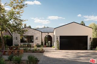 23236 Hatteras Street, Woodland Hills, CA 91367