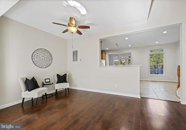 409 MONROE POINT DR, Colonial Beach, VA 22443